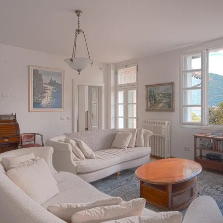 Regina Villa *